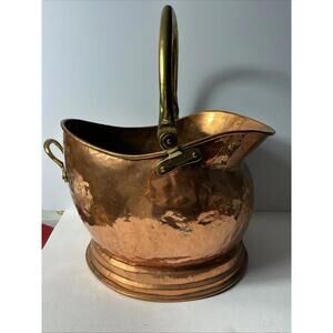 Large  Vintage  Copper Helmet Coal Bucket Scuttle